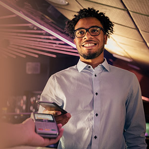 Dreadlockguy_restaurant_SB_1019323266